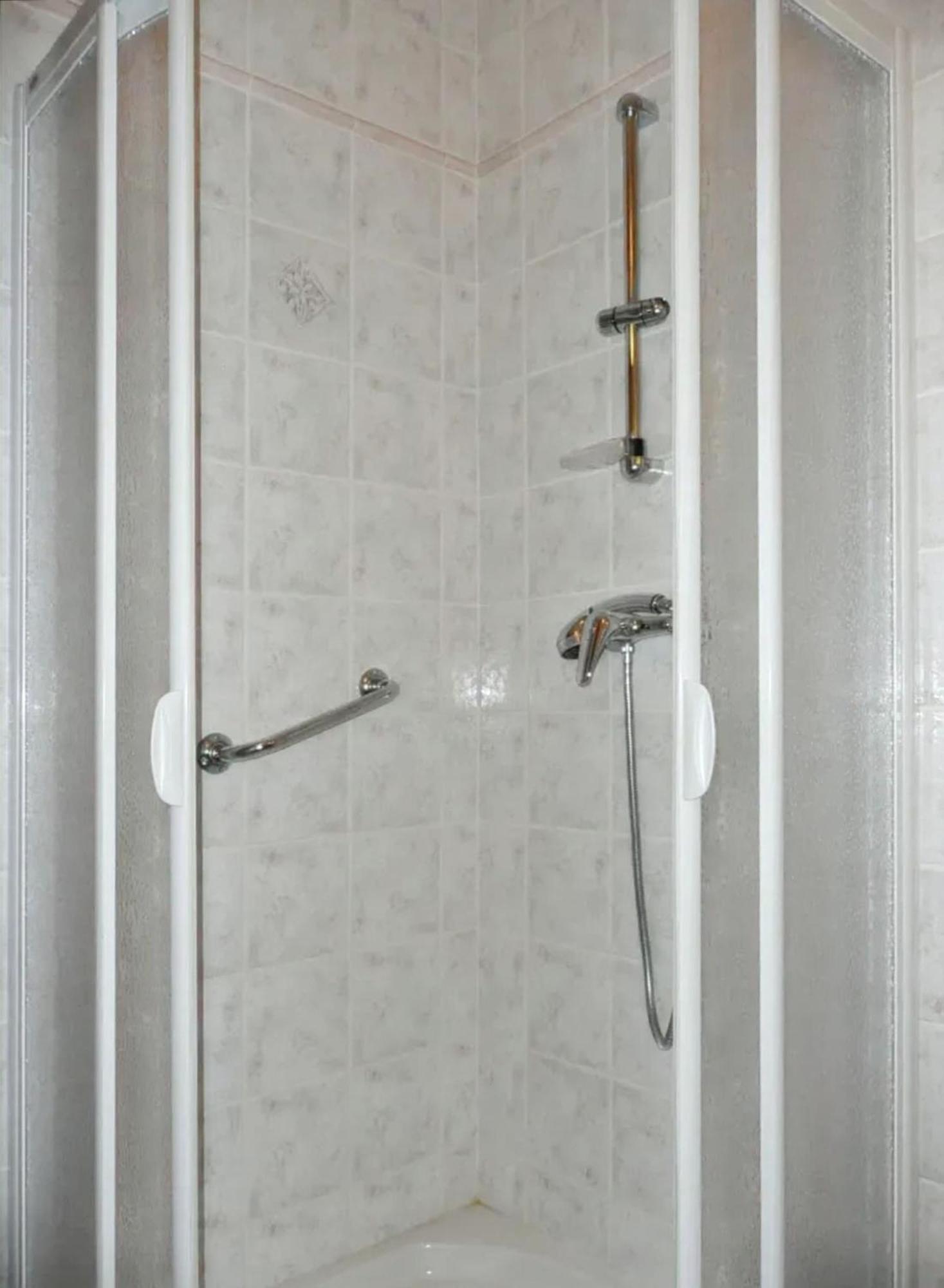 Appartement Paisible A Saint-Crepin Avec Vue Sur La Montagne מראה חיצוני תמונה